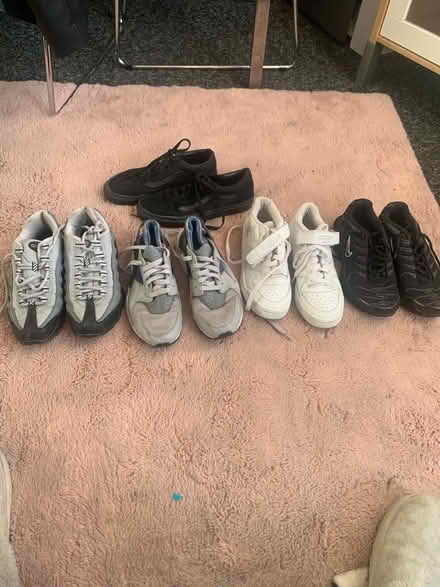 Photo of free Trainers (WV3) #1