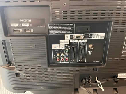 Photo of free Panasonic Viera TV 32inch Colour Full_HD LCD (Emsworth PO10) #2