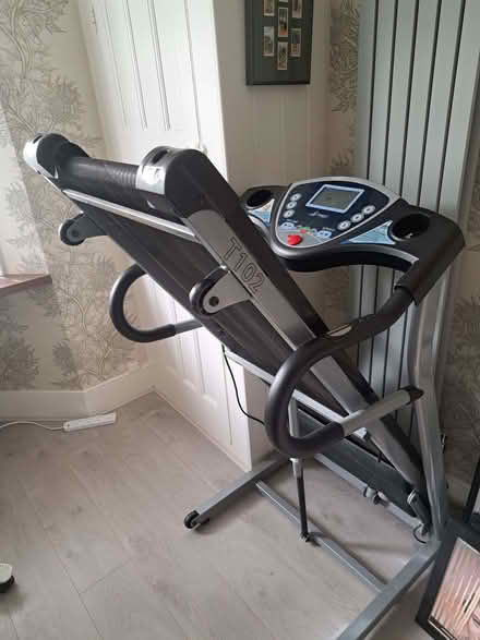 Photo of free Treo T102 Treadmill (Needs Minor Repair) (Alexandra Park N11) #2
