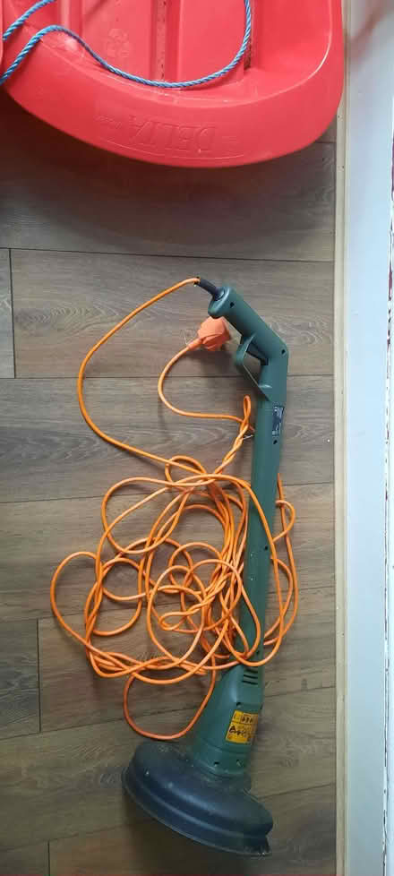 Photo of free Electric strimmer (Thorpe Hamlet NR1) #1