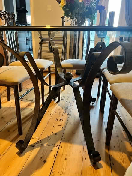 Photo of free Dining table & 6 chairs (BS3) #4