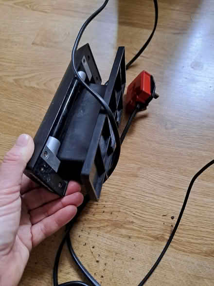 Photo of free Black light (Cambridge CB4) #2
