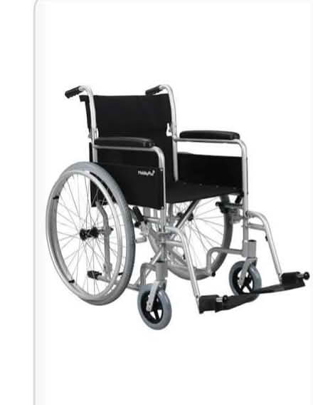 Photo of Adult wheelchair (Whitfield DD4) #1