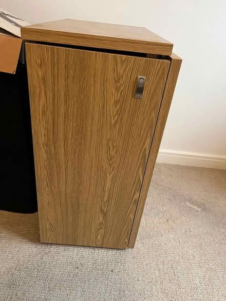 Photo of free Compact desk (Purley CR8) #1