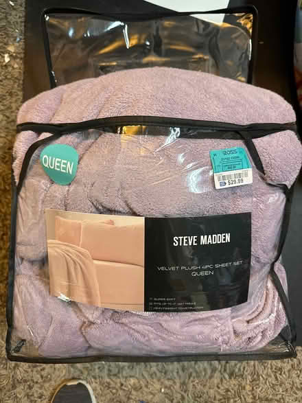Photo of free Fluffy sheets and pillows (East Petaluma) #1