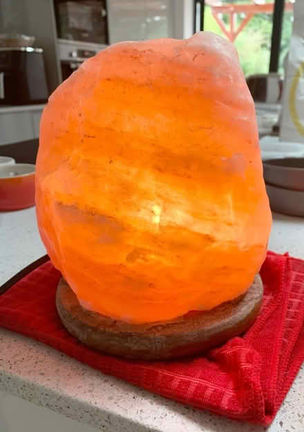 Photo of free Plug in Salt lamp (KT17 - Stoneleigh) #1