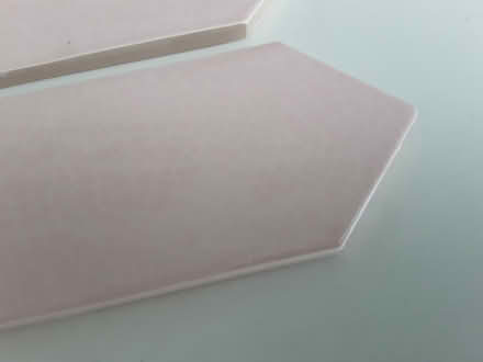 Photo of free Ceramic tiles pink (Southend-on-Sea SS2) #2