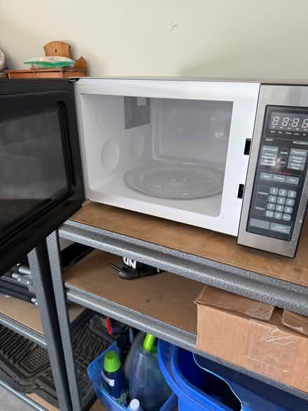 Photo of free Microwave (Wayzata) #2