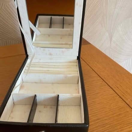Photo of free Small / Travel jewellery case (Covingham SN3) #3