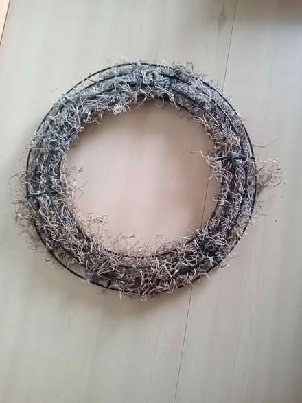 Photo of free Wreath frame (Old Ottawa South) #1