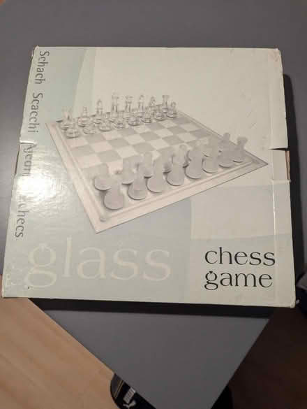 Photo of free Glass chess game (LU34) #1