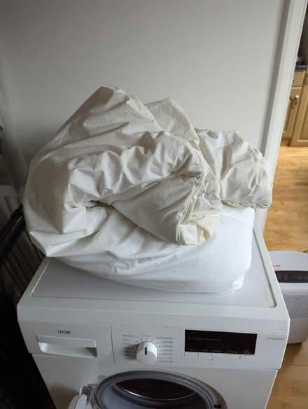 Photo of free 2 double duvets (Surrey Quays SE16) #2