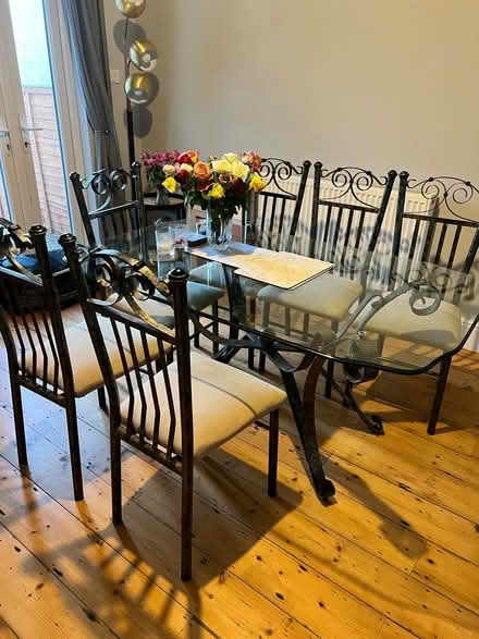 Photo of free Dining table & 6 chairs (BS3) #1