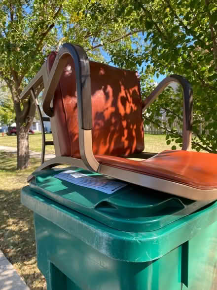 Photo of free Leather & metal chair (Plainfield) #2