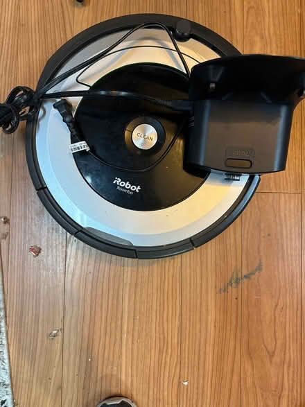 Photo of free Roomba (East Petaluma) #1