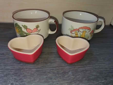 Photo of free heart shaped ramekins soup bowls (Luton) #1