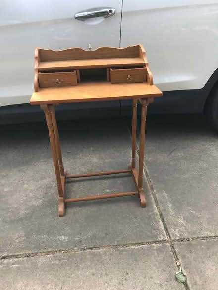 Photo of free Small writing desk (Willow Glen) #1