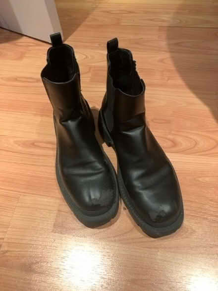 Photo of free Size 6 black boots (Hoddesdon SG13) #1