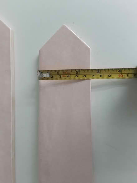 Photo of free Ceramic tiles pink (Southend-on-Sea SS2) #4