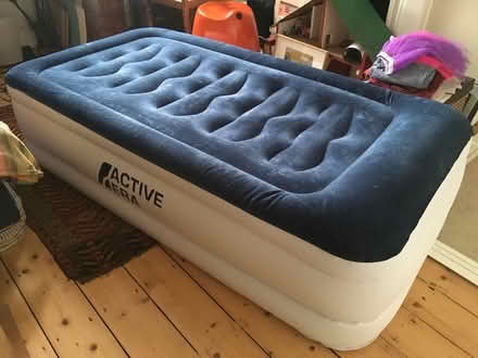 Photo of free Luxury Air Bed (Grandpont OX1) #1