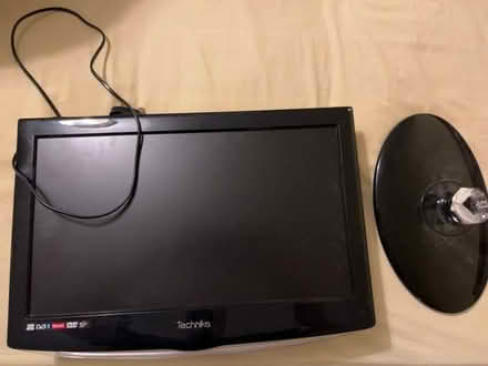 Photo of free TV (Bellevue EH7) #1