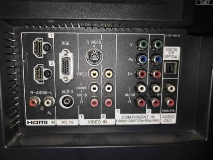 Photo of free 32" Flatscreen TV/ monitor (South Bellevue) #3