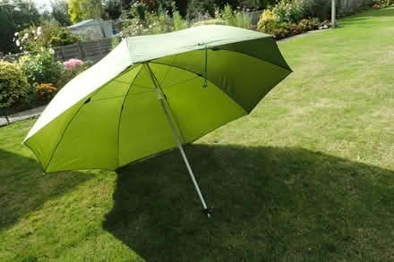 Photo of free fishing umbrella (Fincham PE33) #1