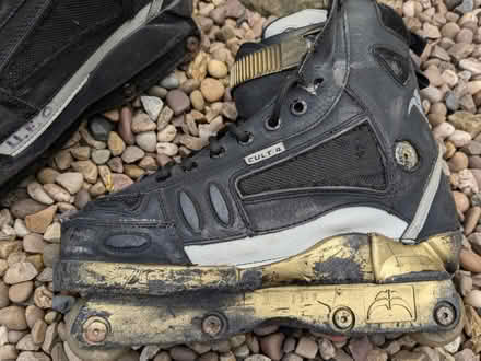 Photo of free Rollerblades size 9 (Belper DE56) #2