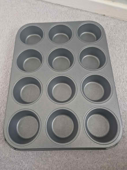Photo of free Muffin tin (Welwyn Garden AL7) #1