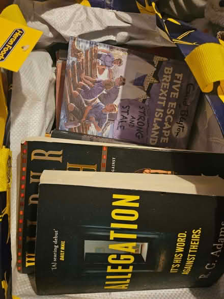 Photo of free Bag 3 of assorted books (Batemoor S8) #1