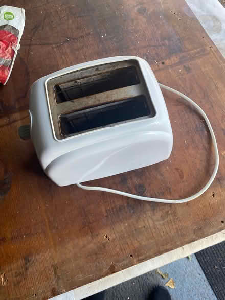 Photo of free 2 slice toaster (Benson OX10) #1