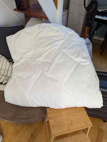 Photo of free 2 double duvets (Surrey Quays SE16) #1