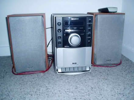 Photo of free Sony Micro Hifi system (Roe Green AL10) #1