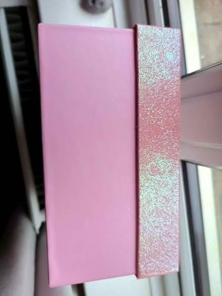 Photo of free Pink glittery gift box (Woodley RG5) #4