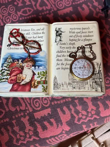 Photo of free Book biscuit tin (SE3 westcombe park/ maze hill) #1