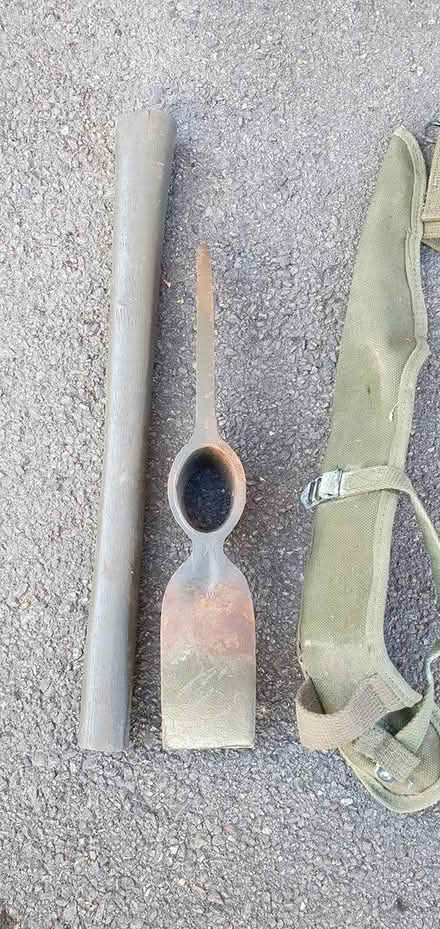 Photo of free US military pick axe 1 (IG6 Ilford) #4