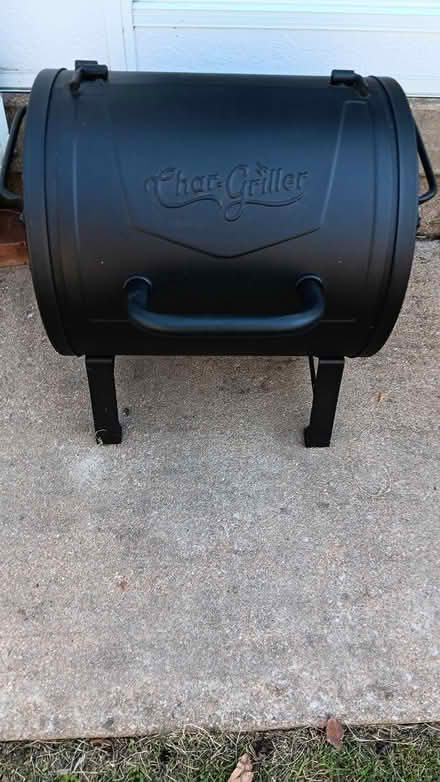 Photo of free Char Griller Portable Tabtop Grill (Geyer and Manchester) #2