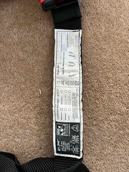 Photo of free Adult life vest (BR4) #2