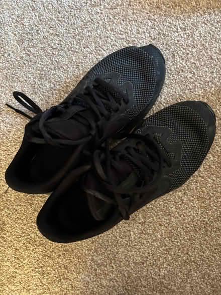 Photo of free Ladies Size 4 trainers (Heanor DE7) #3