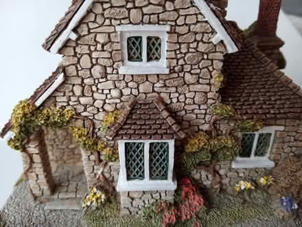 Photo of free Lilliput Lane Cottage (Slough SL2, off Farnham Road) #2