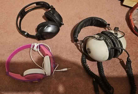 Photo of free headphones - need repair (Jericho OX1) #1
