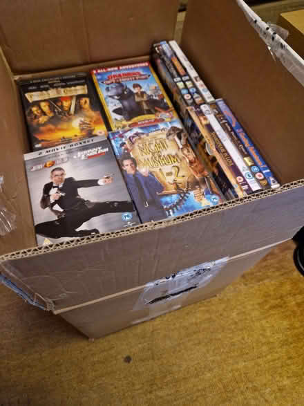 Photo of free DVDs /BluRays (GU12) #1