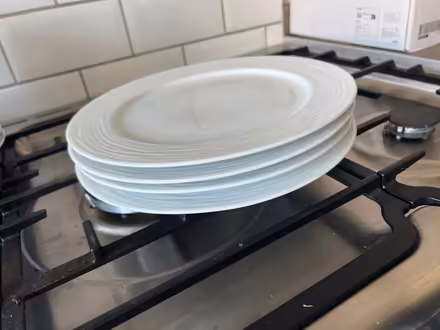 Photo of free 4 white china dinner plates (CR3 Caterham on the hill) #1