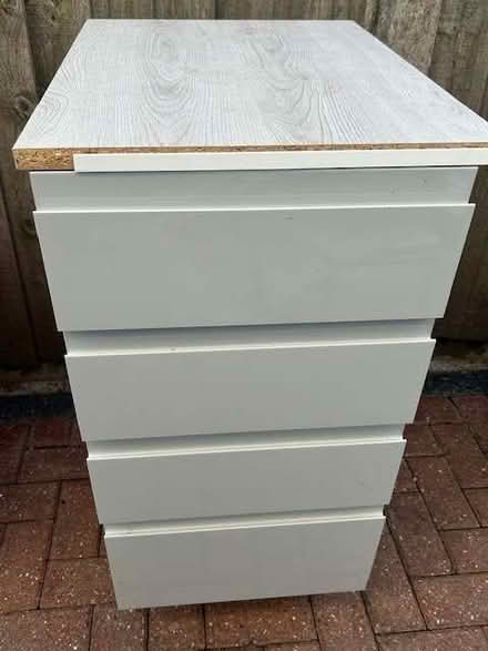 Photo of free Howdens kitchen unit. (CT16) #1