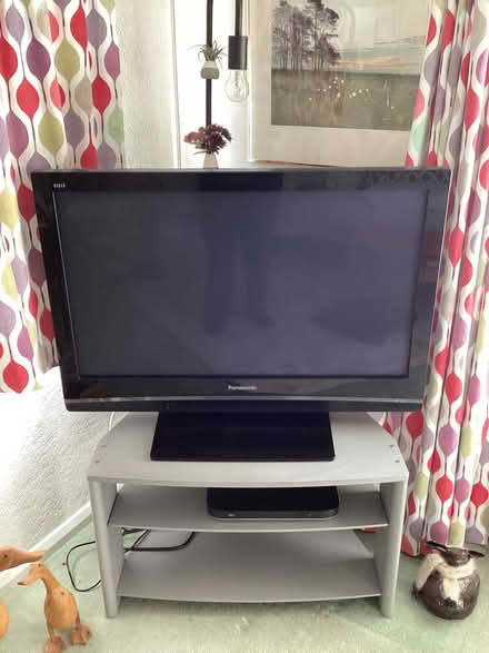 Photo of free TV (Petersfield GU31) #2