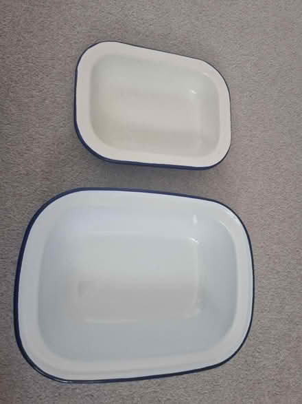 Photo of free Enamel bakeware (Welwyn Garden AL7) #1