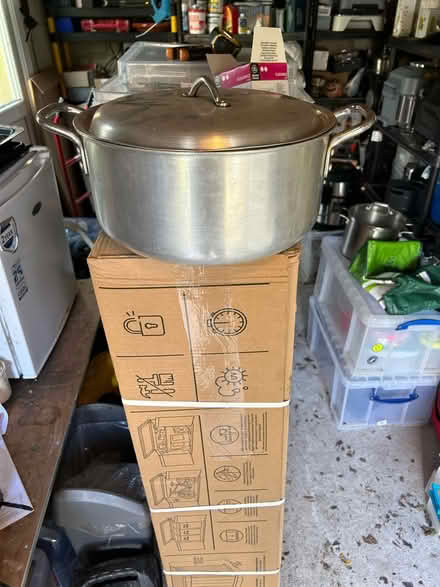 Photo of free Large catering size cooking pan (Leyland PR26) #2