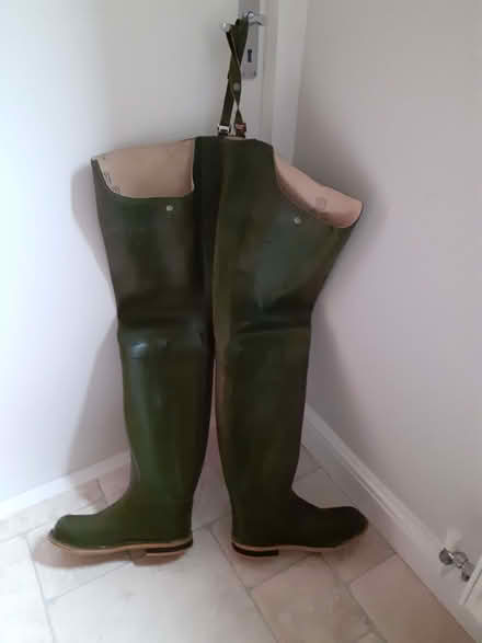 Photo of free Wading boots (Bakewell DE45) #1