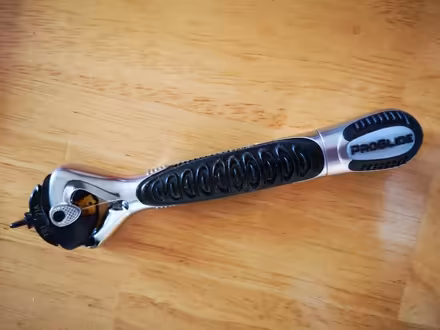 Photo of free Gillette Proglide power handle (Duleek village) #2