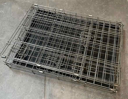 Photo of free Dog crate 60 x 44 x 50cm (Lower Weston) #2